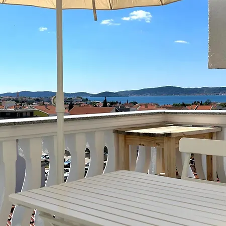 Loft Vista Mare 公寓 *